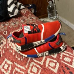 Exciting very creative shoe with balance